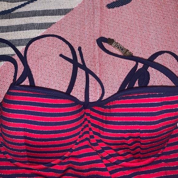 🔥DEAL🔥’MOSCHINO’ swimsuit - Picture 5 of 7